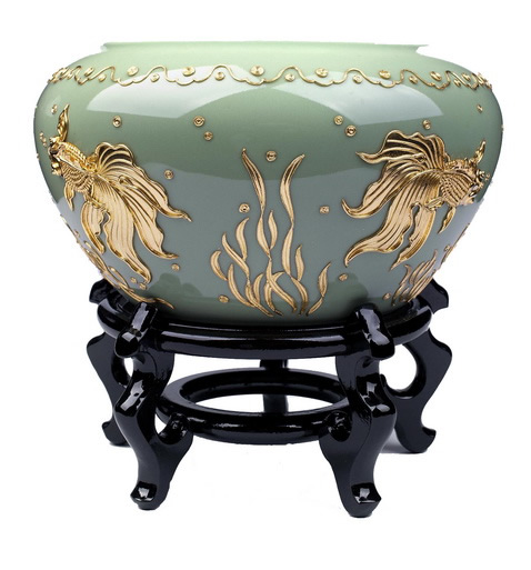 ����۱���