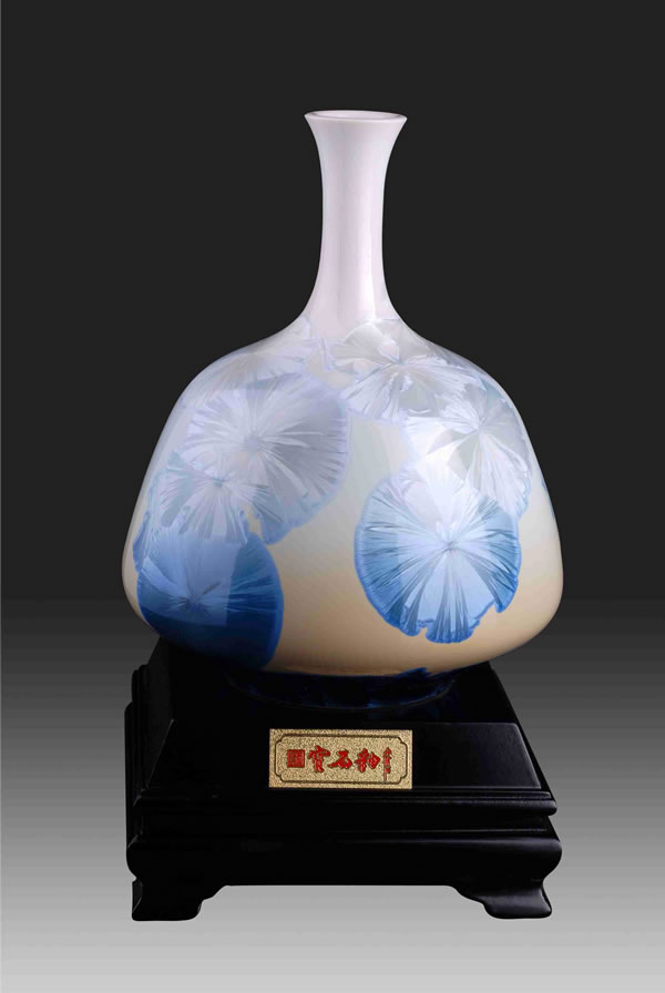 ����ʯ�ԡ�����ƿ