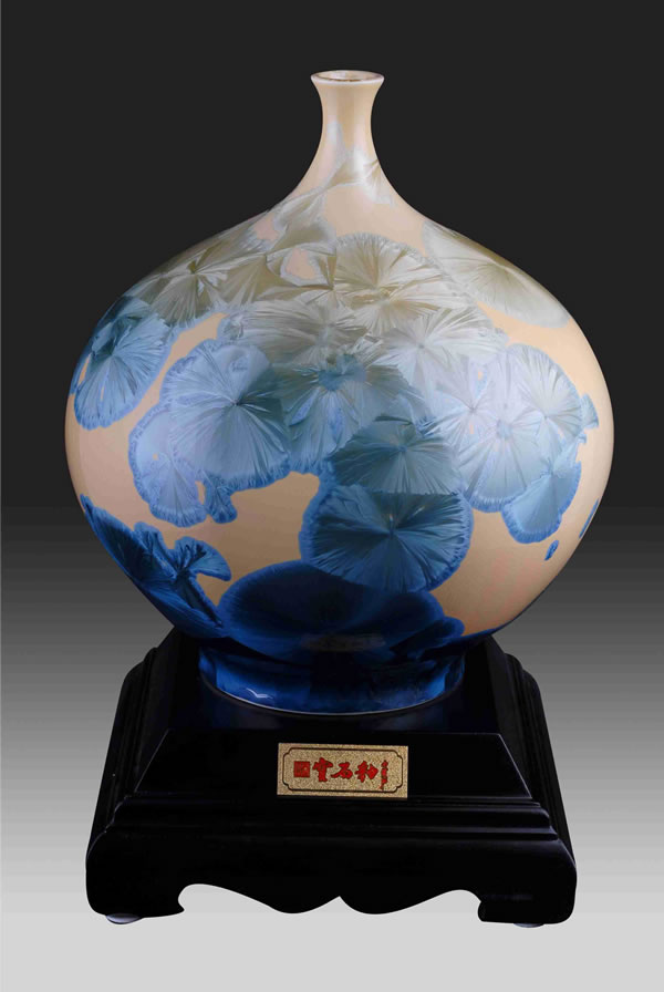 ����ʯ�ԡ�Բ��ƿ